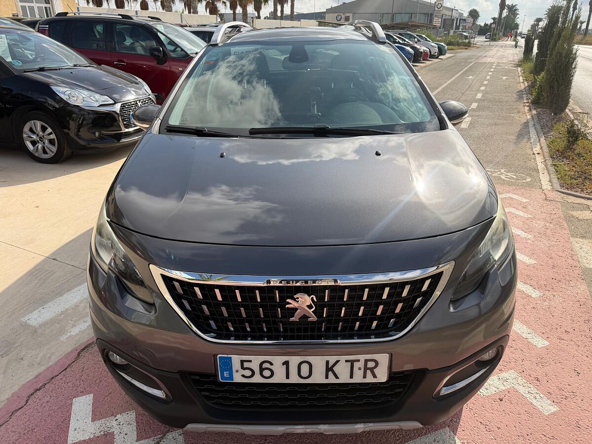 PEUGEOT 2008 ALLURE 1.2 E-THP AUTO SPANISH LHD IN SPAIN 41000 MILES SUPERB 2019